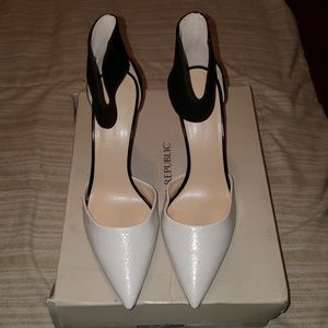 Banana Republic Malory heels